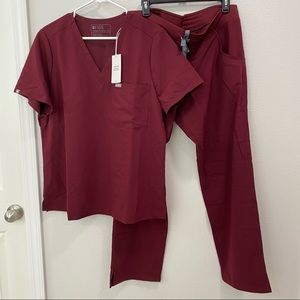FIGS Catarina Top and Kade Burgundy Set LX